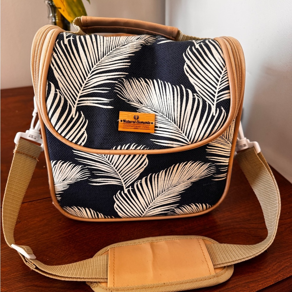 Natural Elements Lunchbox